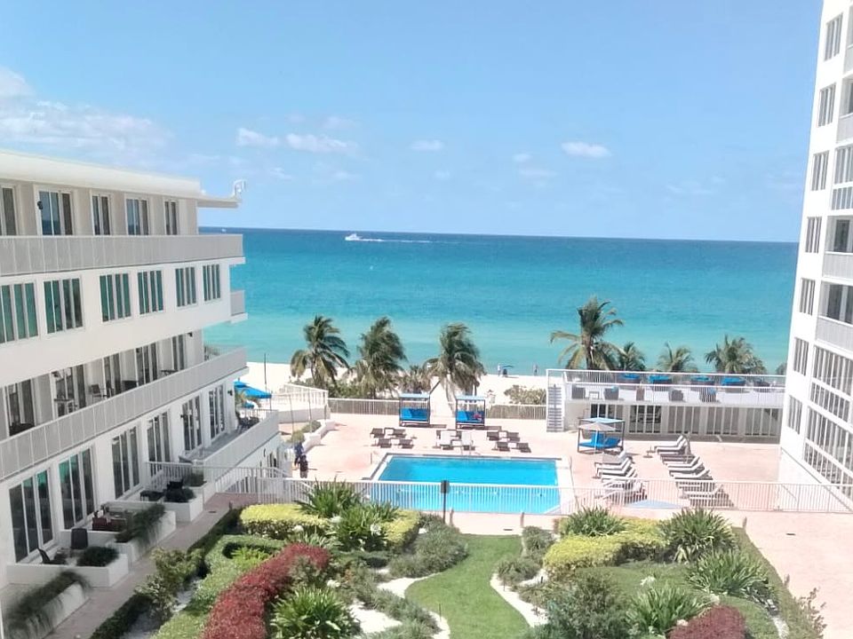 Direct view of Gardens, Pool and Ocean