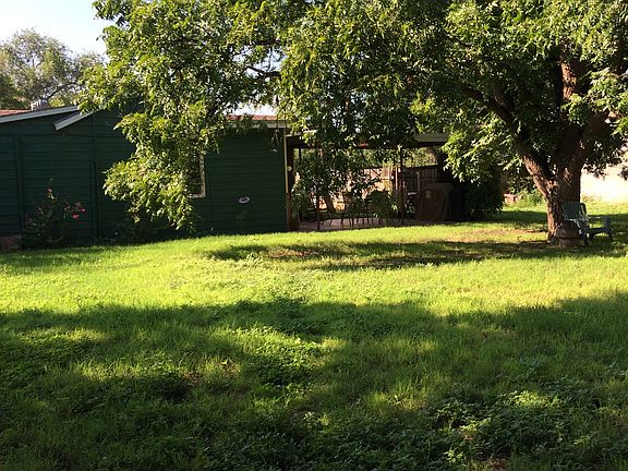 5th image of 402 E Orchard Ln