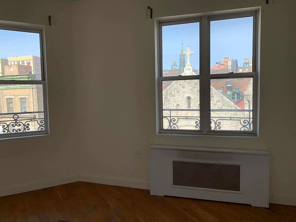 1st image of 220 W 107th St APT 6B