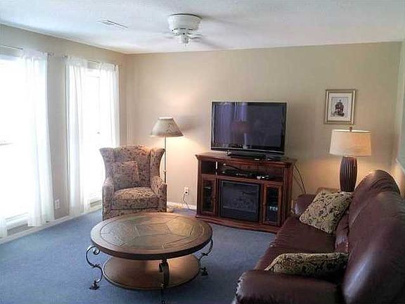 4th image of 5304 N Austin Dr