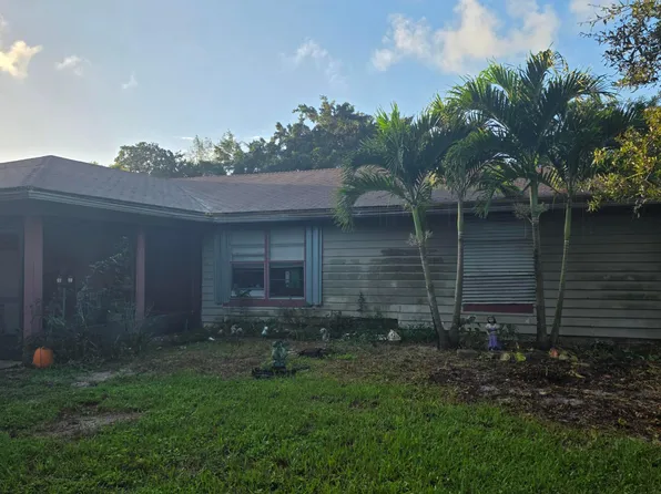 16244 E Grand National Dr, Loxahatchee, FL 33470