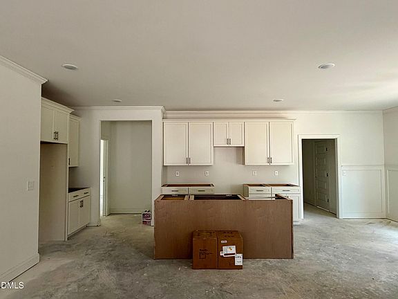 4th image of 306 Green Pines Estates Dr