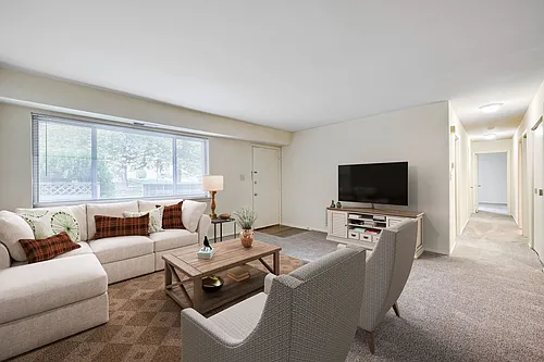 Plaza I Apartments Photo 1