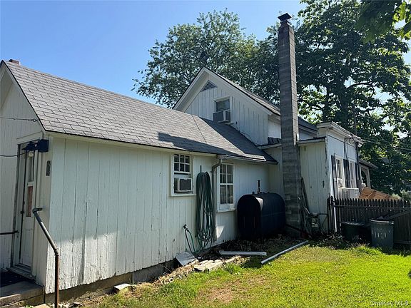 4th image of 30 Clinton Street