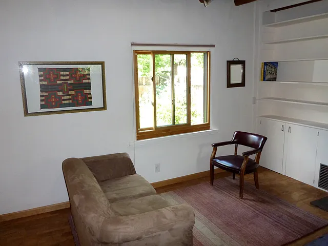 1/2 Apache Ave — Photo 5
