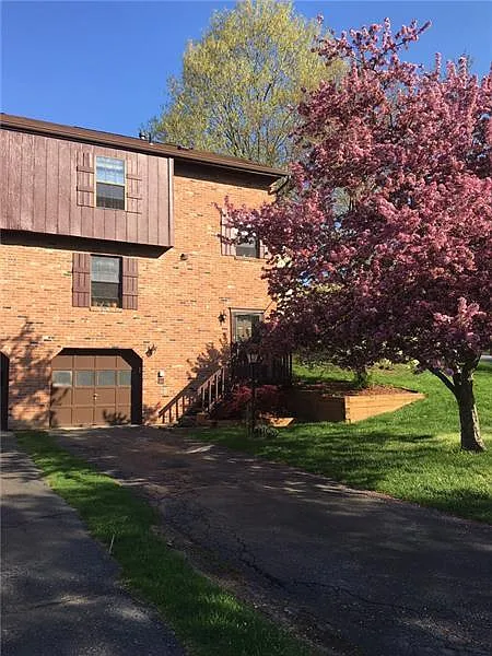 630 Sunset Cir photo 1