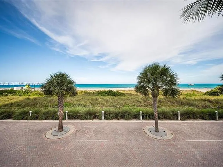 5701 Collins Avenue Cu #1415 — Photo 19