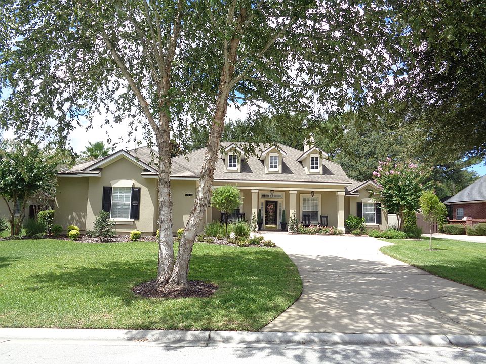 1st image of 1305 Honeysuckle Dr