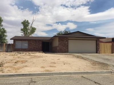 21362 Baldwin Ln, California City, CA, 93505