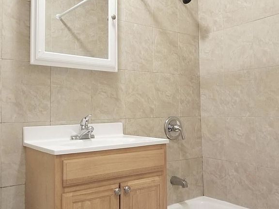 4th image of 2419 7th Ave APT 3C