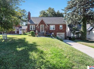 5415 Parker St, Omaha, NE 68104