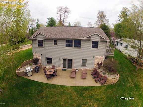 5th image of 1041 S Wildwood Dr