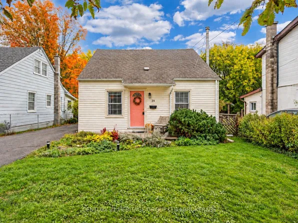 39 Lorne St, Kingston, ON K7K 4L6