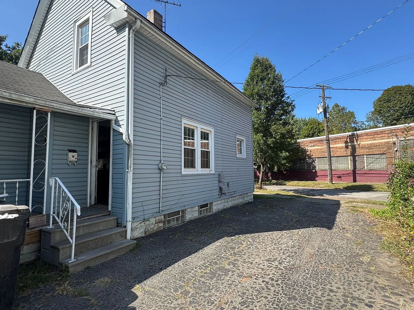 3 bd house near Slavic Village/North Broadway — Photo 3