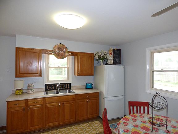 4th image of 25171 W Lincoln Dr