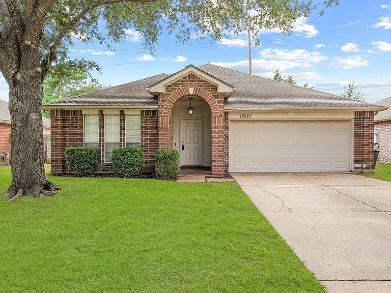 18223 Drum Heller Ln — Photo 1