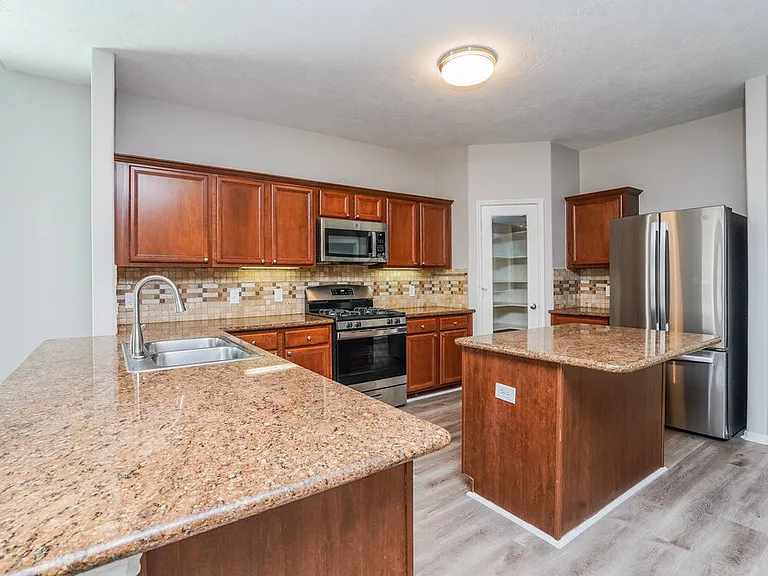 6206 Lovage Ave — Photo 8