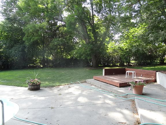 5th image of 2026 Mariposa Ln