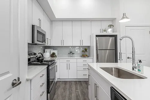 Rockpoint Apartments Photo 1