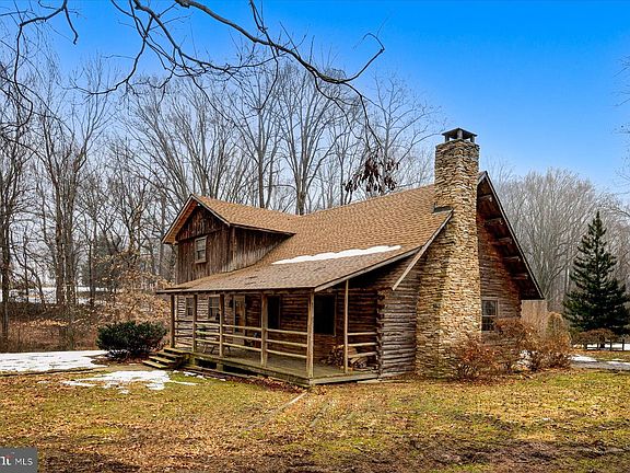 2nd image of 5742 Brooks Woods Rd