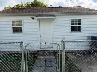 1116 1/2 5th St, Gretna, LA 70053