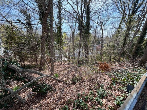 0 Glades Way #1, Huntington, NY 11743