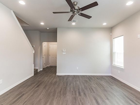 5th image of 131 Peruna Dr