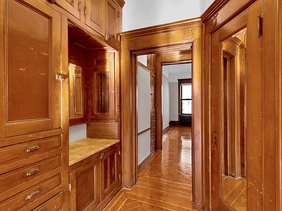 3rd image of 379 Sterling Pl #2