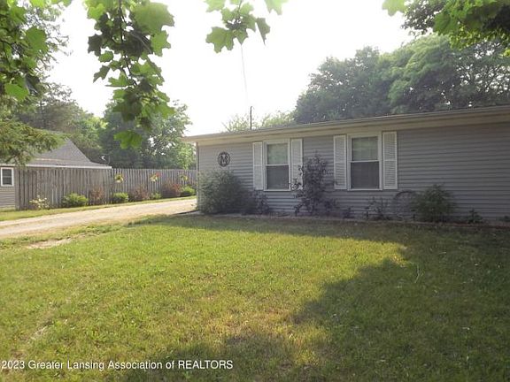 2nd image of 216 Van Lieu St