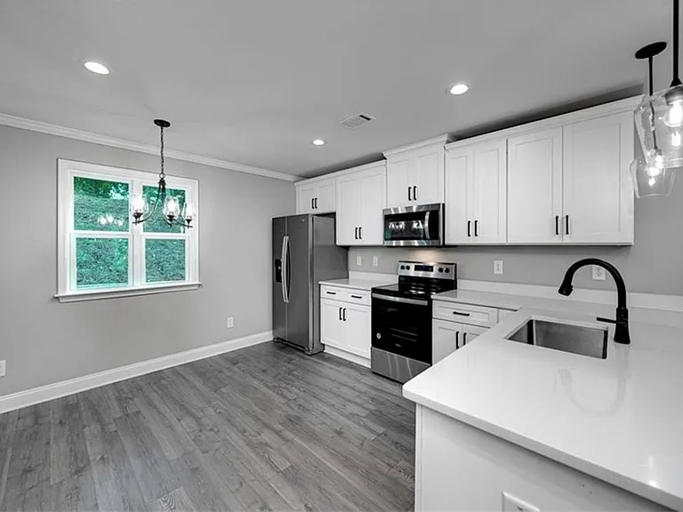 6290 Akins Way — Photo 6