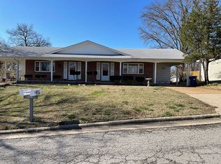 1802 Neihardt Ave, Branson, MO 65616