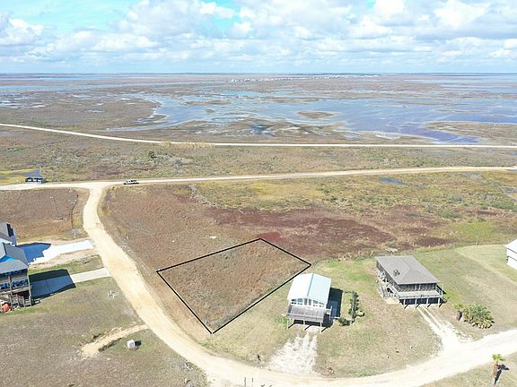 4th image of 404 Driftwood Dr