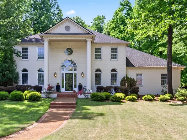 2124 Westminster Ln, Tuscaloosa, AL 35406
