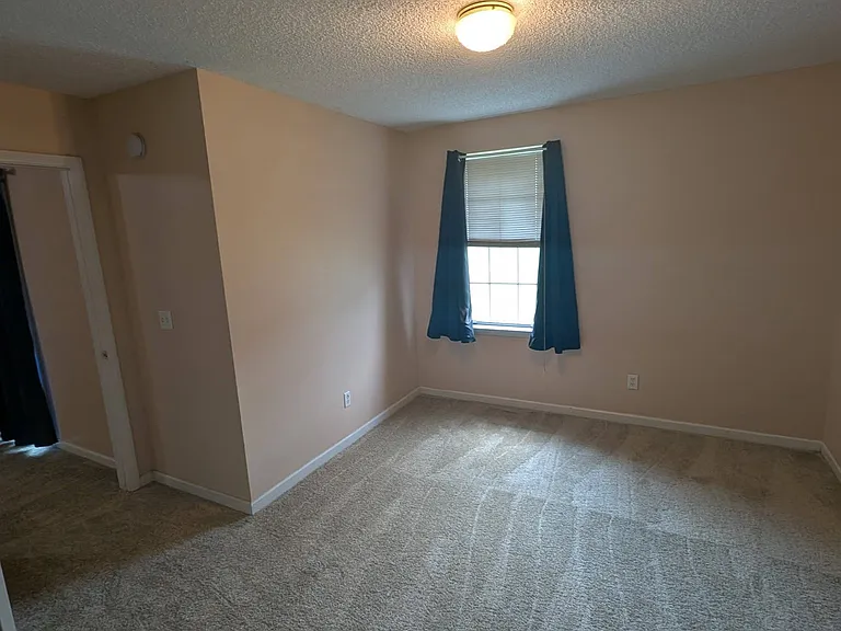 416 Madison Ave — Photo 10