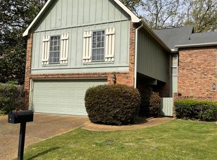 60 Sycamore Ln, Brandon, MS 39042