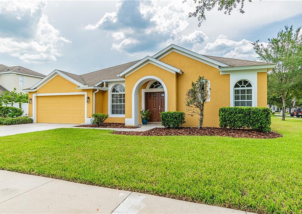 1st image of 1801 Samantha Ln