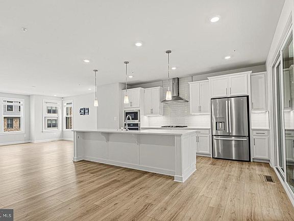 4th image of 13866 Ridgeview Ct