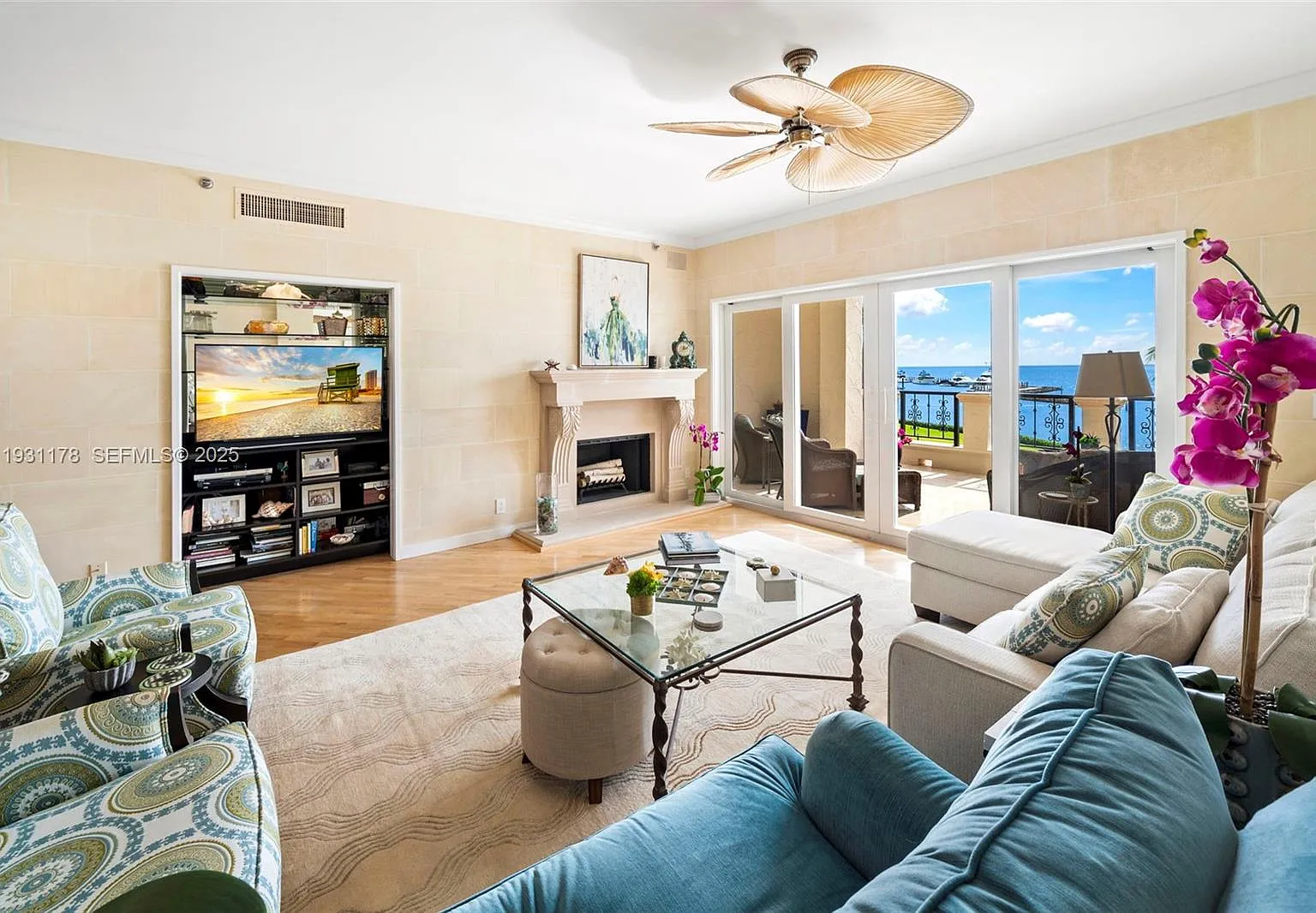 Bayside Village Condo — Photo 2