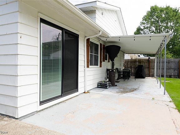 3rd image of 4202 Holl Ave.