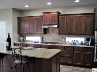 114 Sandstone Ct, Victoria, TX 77904