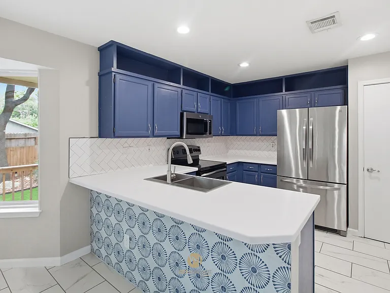 13811 Stone Hollow Dr — Photo 13