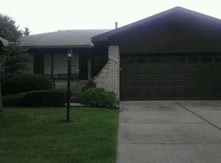 14310 Marino Dr, Warren, MI