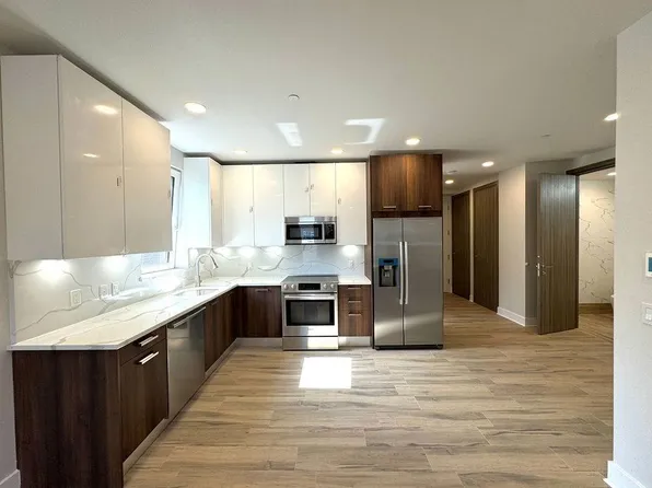 2478 E 11th St APT 1B, Brooklyn, NY 11235