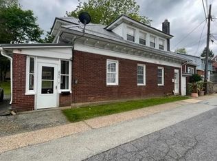 240 N Carpenter Ave, Indiana, PA 15701