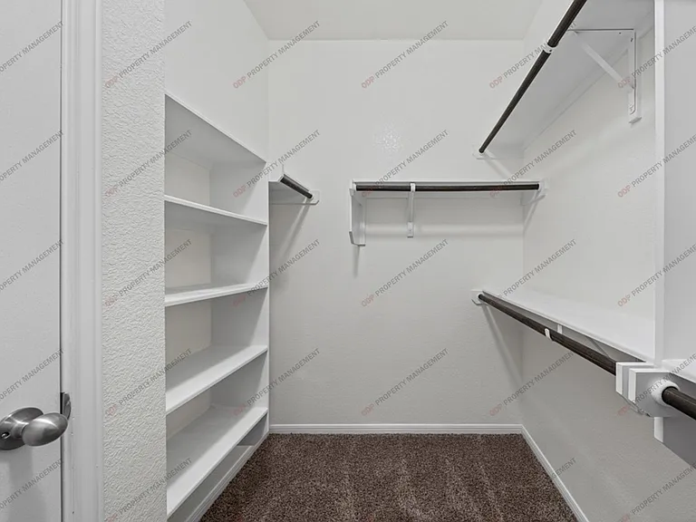 516 Cross Dr — Photo 24