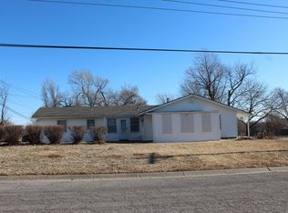 239 W 18th St, Concordia, KS 66901