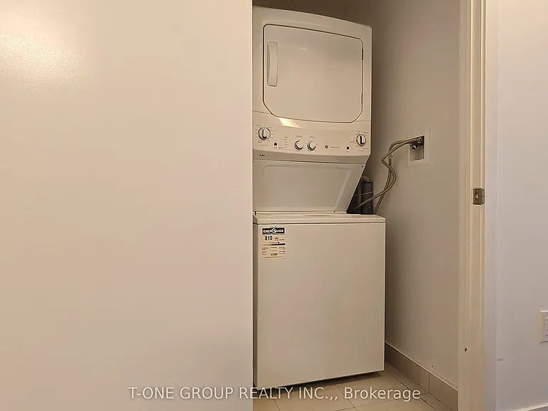 2520 Eglinton Ave W #722 — Photo 19