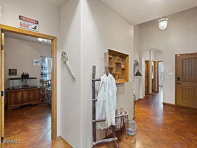 4 bed, 1769 sqft, $2,600 — Photo 4