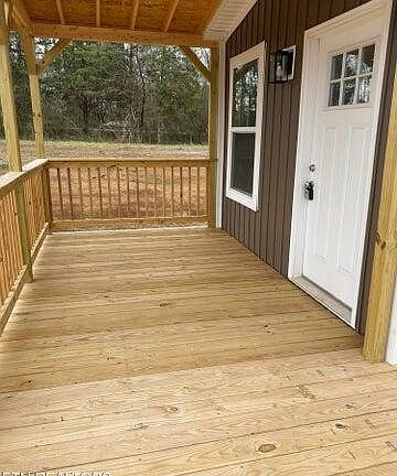 4th image of 550 Toomey Ln