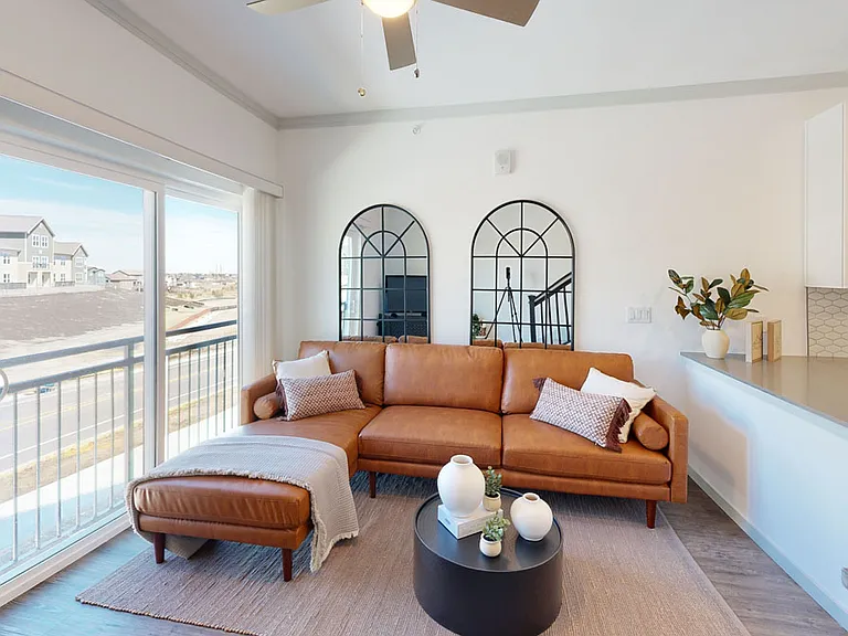 The Prospector Apartments — Photo 12